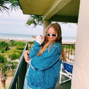 Meet your Posher, Molly